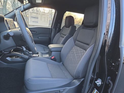 New 2026 Nissan Frontier SV w/ SV Convenience Package image 10