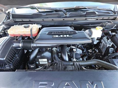 Used 2022 RAM 1500 Laramie w/ Sport Appearance Package image 21