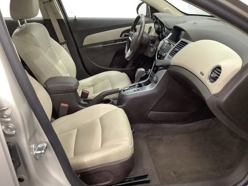 Used 2014 Chevrolet Cruze Diesel image 22