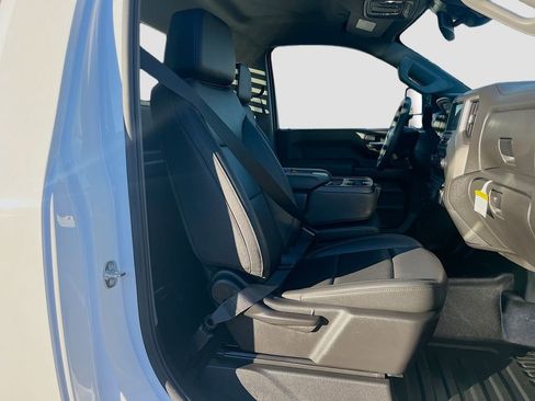 Used 2025 Chevrolet Silverado 2500 W/T w/ WT/CX Safety Package RWD image 24