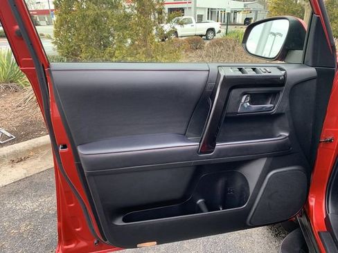 Certified 2022 Toyota 4Runner TRD Off-Road Premium image 17