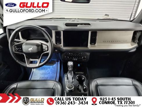 Used 2025 Ford Bronco Outer Banks image 11