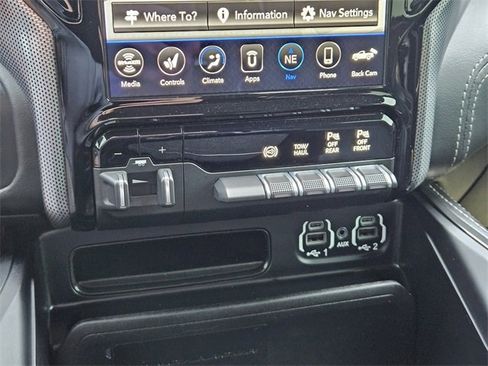 Used 2020 RAM 2500 Limited image 19