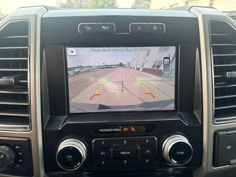 Used 2017 Ford F150 Lariat w/ Equipment Group 502A Luxury AWD/4WD image 15