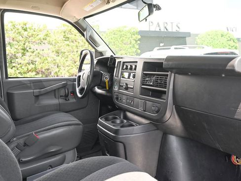 Used 2022 GMC Savana 2500 w/ Driver Convenience Package RWD image 16