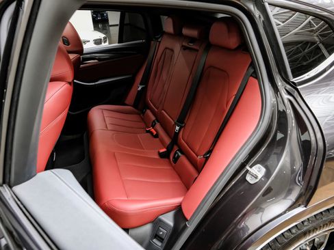 Used 2024 BMW X4 M40i w/ Shadowloine Package image 42