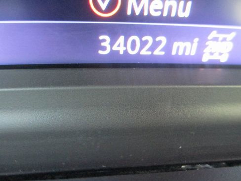 Used 2019 Chevrolet Silverado 1500 LT w/ All-Star Edition image 27