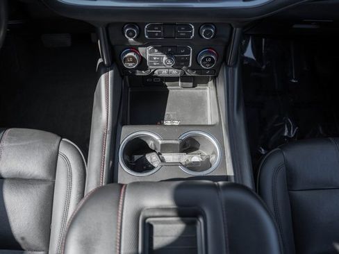 Used 2023 Chevrolet Suburban RST image 27