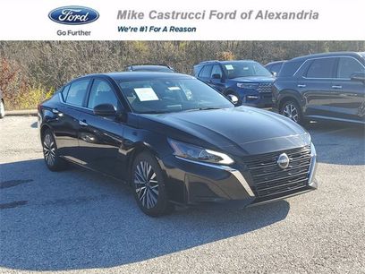 Used 2024 Nissan Altima 2.5 SV