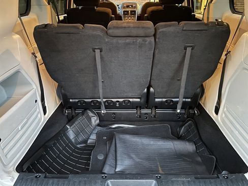 Used 2015 Dodge Grand Caravan SE w/ Quick Order Package 29E SE image 16