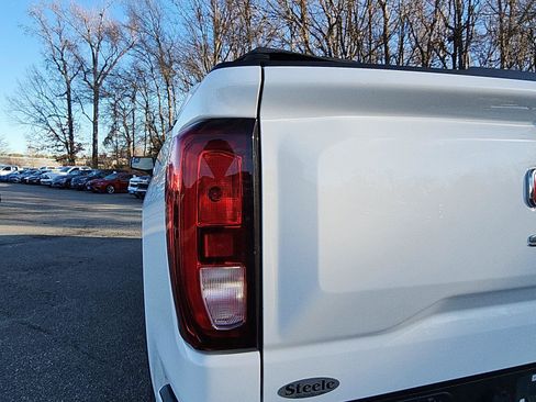 Used 2023 GMC Sierra 1500 Pro w/ Graphite Edition image 10