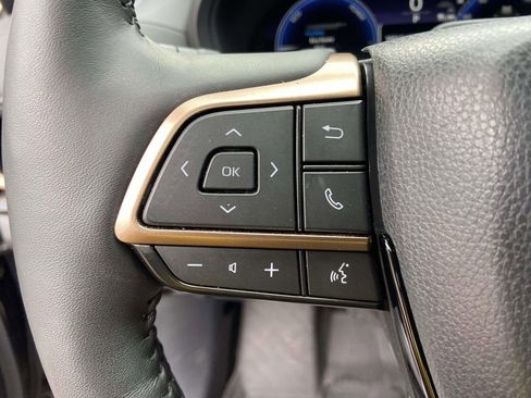 Used 2025 Toyota Grand Highlander AWD Hybrid image 33