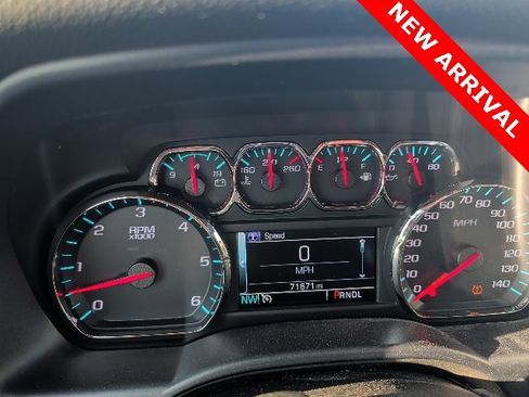 Used 2018 Chevrolet Silverado 1500 LT w/ All Star Edition image 16