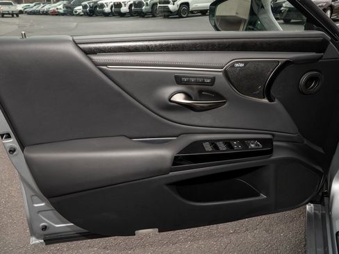 Used 2025 Lexus ES 350 Ultra Luxury image 13