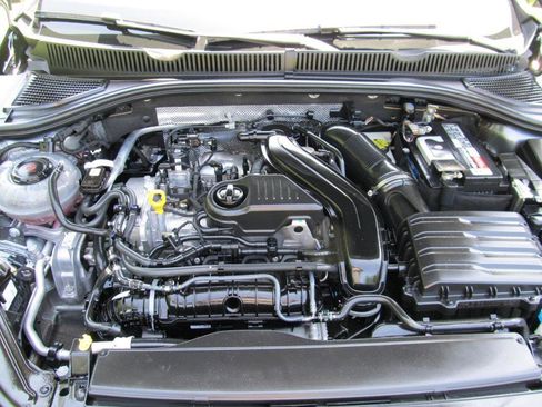 Used 2022 Volkswagen Jetta SE image 42