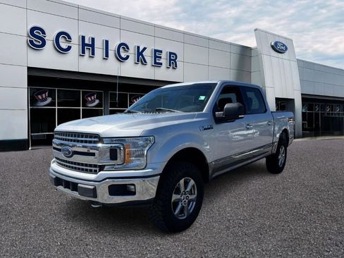 Used 2018 Ford F150 XLT w/ Equipment Group 302A Luxury AWD/4WD image 4