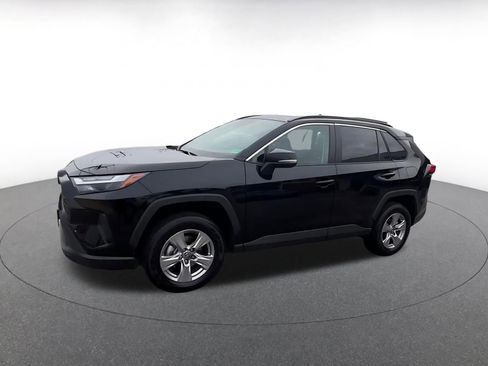 Used 2025 Toyota RAV4 XLE image 8