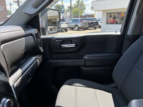 Used 2024 GMC Sierra 3500 Pro AWD/4WD image 21