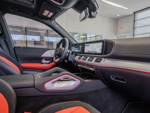 Certified 2024 Mercedes-Benz GLE 53 AMG 4MATIC image 17