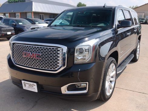 Used 2017 GMC Yukon XL Denali w/ Open Road Package AWD/4WD image 2