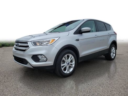 Used 2019 Ford Escape SE AWD/4WD image 2