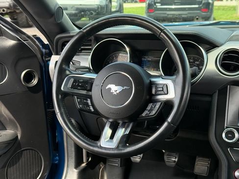 Used 2021 Ford Mustang GT RWD image 6