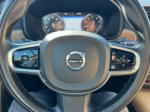 Used 2020 Volvo S90 T6 Inscription image 20