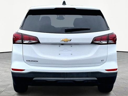 Used 2022 Chevrolet Equinox LT w/ Driver Convenience Package image 6