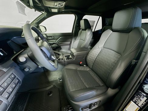 New 2025 Toyota 4Runner TRD Sport Premium image 9