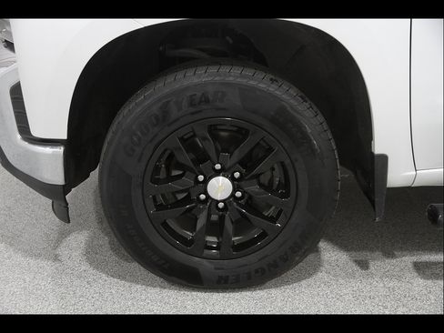 Certified 2021 Chevrolet Silverado 1500 LT w/ Convenience Package II AWD/4WD image 22