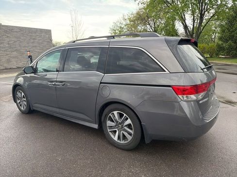 Used 2015 Honda Odyssey Touring image 2