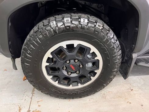 Used 2025 Toyota 4Runner TRD Off-Road Premium image 22