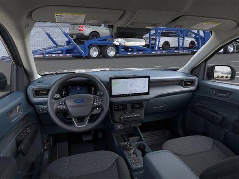 New 2025 Ford Maverick XL image 9