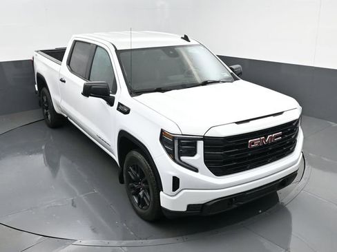Used 2024 GMC Sierra 1500 Pro w/ Graphite Edition image 18