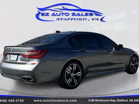 Used 2018 BMW M760i xDrive image 5