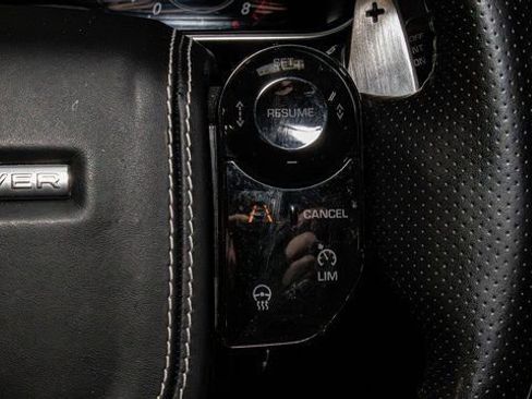 Used 2022 Land Rover Range Rover Sport SVR image 8