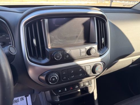 Used 2021 Chevrolet Colorado LT w/ Safety Package image 34