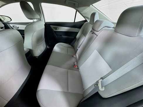Used 2015 Toyota Corolla LE image 20
