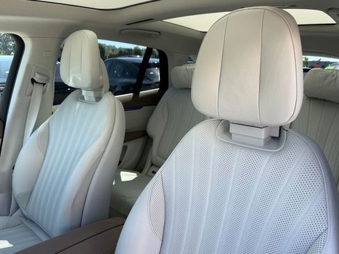 Used 2023 Mercedes-Benz EQS 580 4MATIC SUV image 29