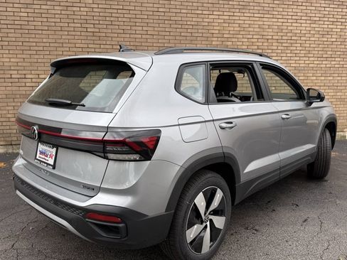 New 2025 Volkswagen Taos S image 10