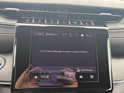 Used 2024 Hyundai Venue SE FWD image 47