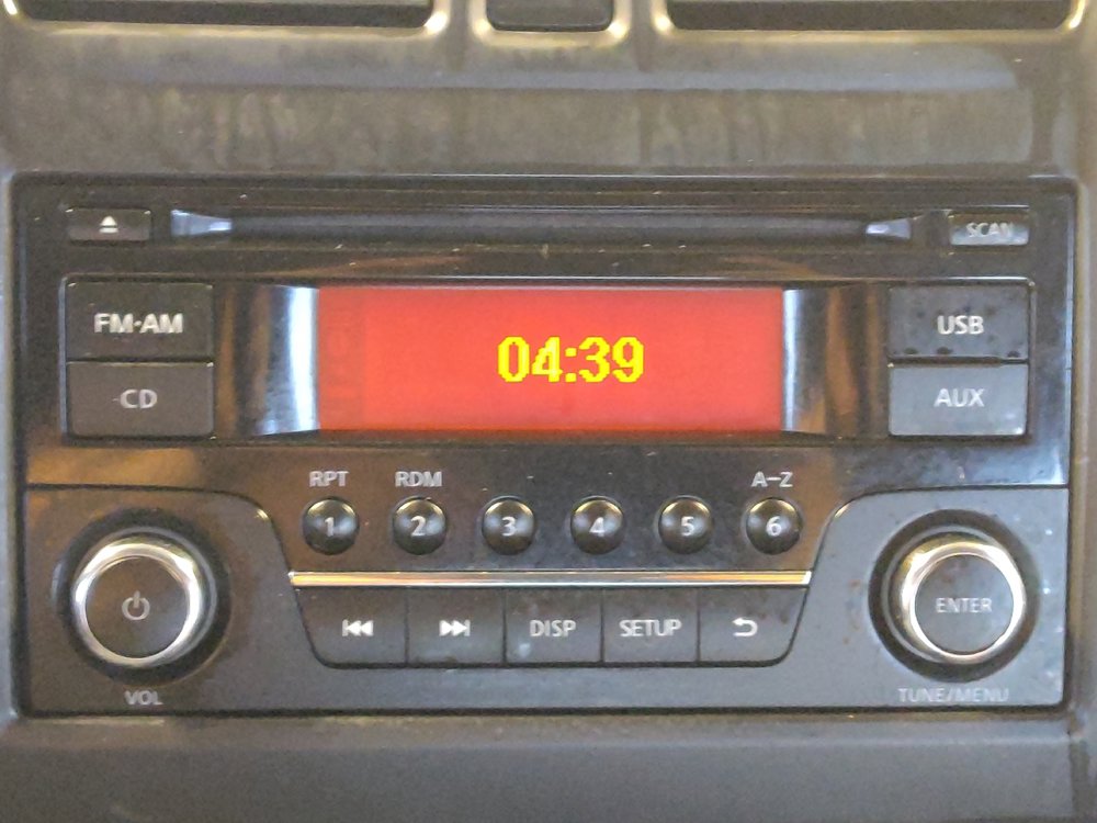 Used 2015 Nissan Versa SV FWD image 25