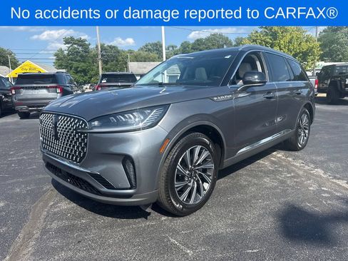Used 2025 Lincoln Aviator AWD w/ Equipment Group 101A image 2