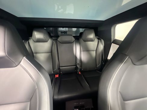 Used 2024 Tesla Cybertruck Cyberbeast AWD/4WD image 32