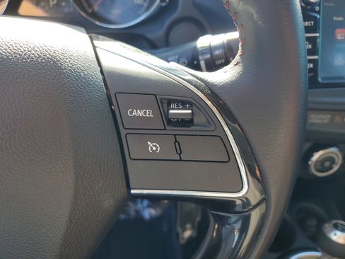 Used 2017 Mitsubishi Outlander Sport ES image 17