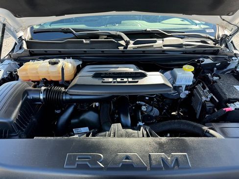 Used 2020 RAM 1500 Limited image 10