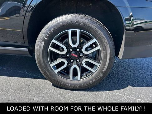 Used 2023 GMC Yukon AT4 w/ AT4 Premium Package AWD/4WD image 10