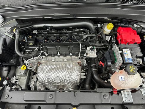 Used 2021 Jeep Renegade Sport image 9