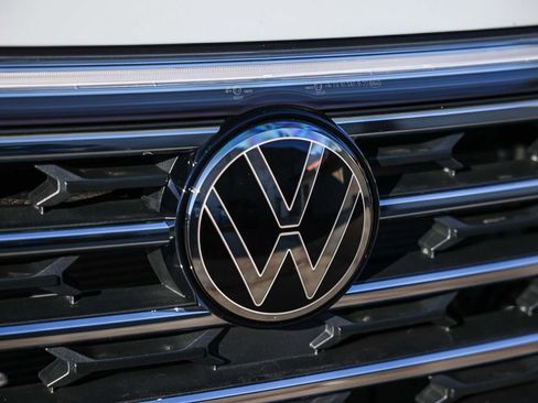 New 2026 Volkswagen Atlas SE image 15