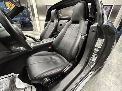 Used 2017 MAZDA MX-5 Miata RF Grand Touring image 7